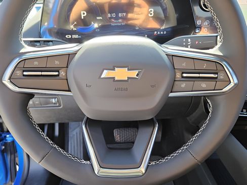 New 2025 Chevrolet Equinox EV LT w/ Convenience Package II image 15