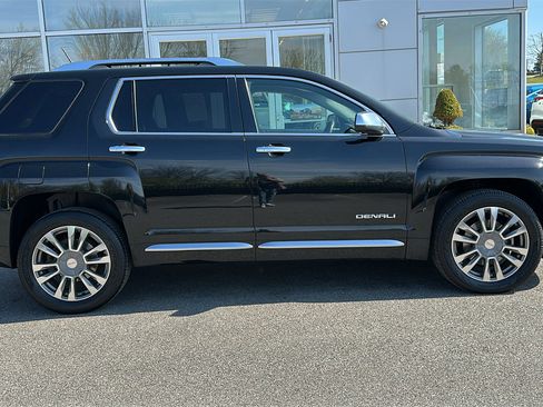 Used 2016 GMC Terrain Denali image 28