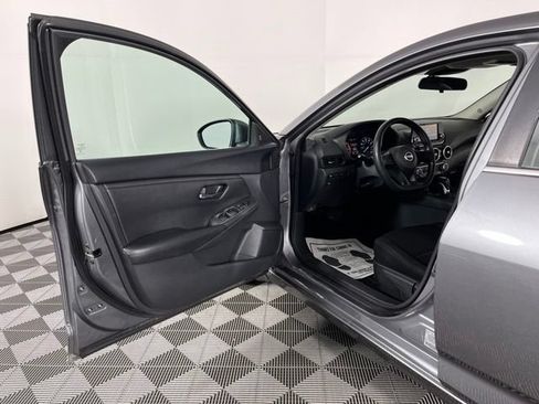 Used 2024 Nissan Sentra S FWD image 18