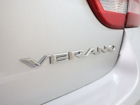 Used 2013 Buick Verano FWD image 24