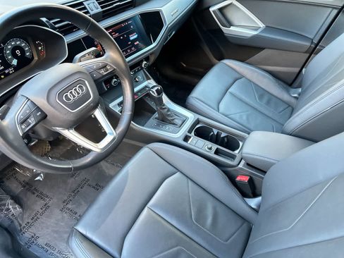 Used 2022 Audi Q3 2.0T Premium image 11