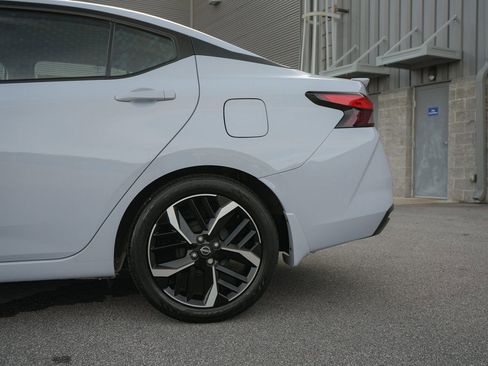 Used 2023 Nissan Versa SR w/ Trunk Package image 6