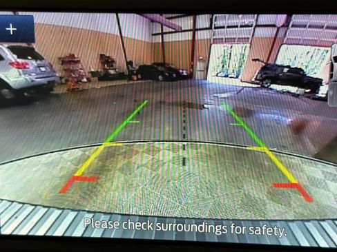 Used 2024 Ford Maverick Lariat image 29