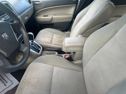 Used 2011 Dodge Caliber Mainstreet FWD image 7