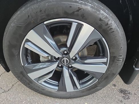 Certified 2023 Nissan Rogue SL AWD/4WD image 15