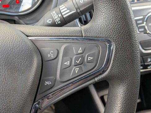Used 2017 Chevrolet Cruze LT FWD image 24
