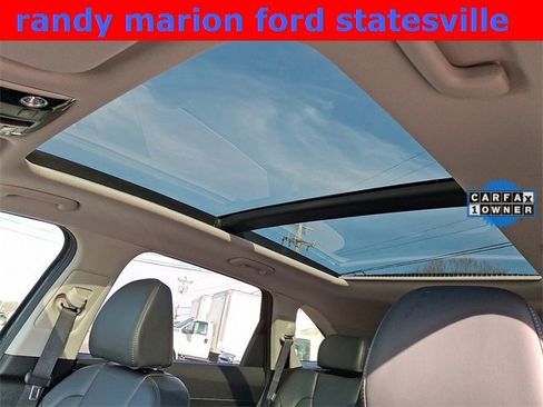 Used 2025 Kia Sorento S w/ Panoramic Sunroof Package image 14