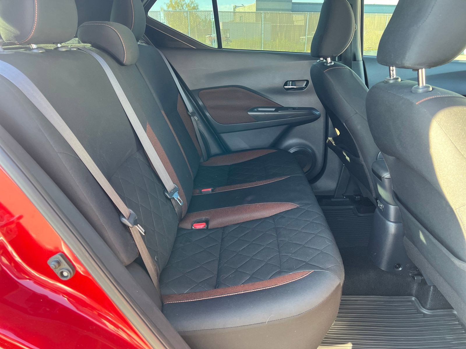 Used 2019 Nissan Kicks SR w/ Interior Electronics Package FWD image 29