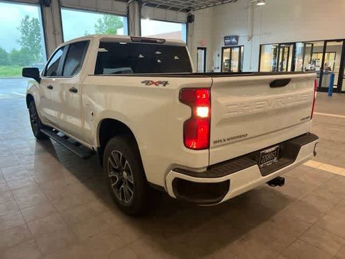 Used 2022 Chevrolet Silverado 1500 Custom AWD/4WD image 9
