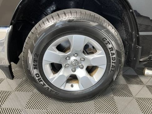 Used 2019 RAM 1500 Big Horn AWD/4WD image 10