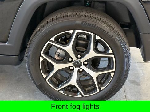Used 2025 Jeep Compass Limited AWD/4WD image 8