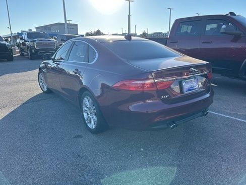 Used 2017 Jaguar XF Premium image 9