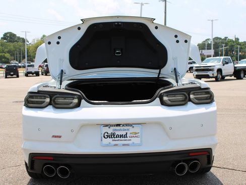 Used 2021 Chevrolet Camaro SS RWD image 15