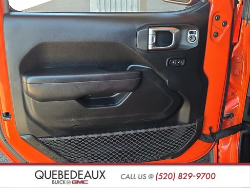 Used 2018 Jeep Wrangler Rubicon AWD/4WD image 9