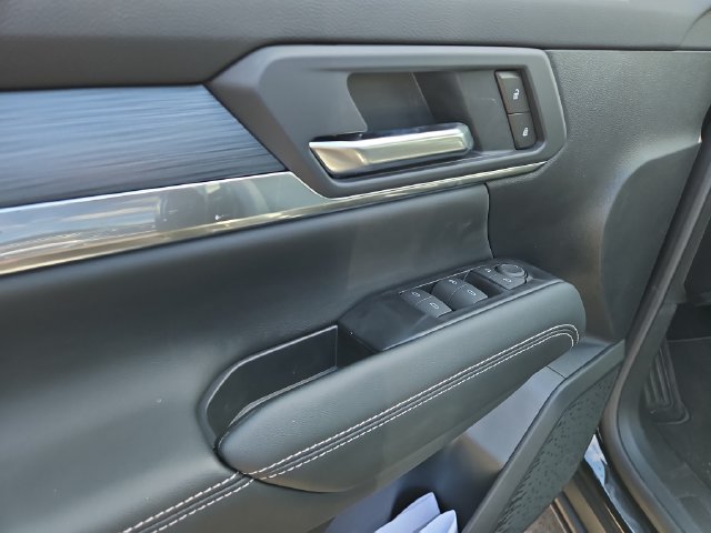 New 2027 GMC Terrain Elevation AWD/4WD image 17