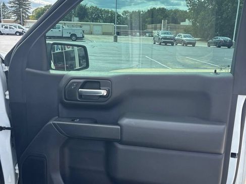 Certified 2019 Chevrolet Silverado 1500 W/T w/ WT Convenience Package AWD/4WD image 17