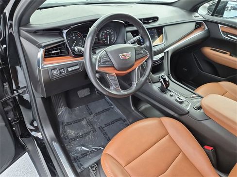 Used 2022 Cadillac XT5 Premium Luxury w/ Technology Package image 16