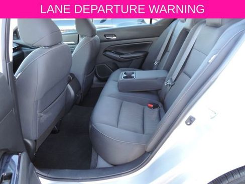 Used 2021 Nissan Altima 2.5 SV image 15