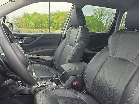 Used 2023 Subaru Forester Limited w/ Popular Package #2 AWD/4WD image 10