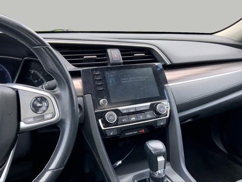 Used 2020 Honda Civic EX image 6