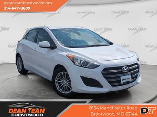 Used 2016 Hyundai Elantra GT FWD video 1