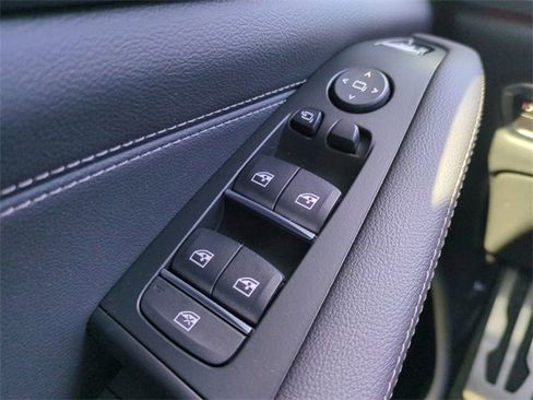 Used 2021 BMW X5 xDrive40i w/ M Sport Package image 29