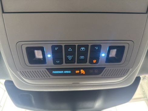 Used 2023 Ford Explorer Limited w/ Limited Technology Package image 32