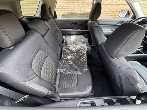 New 2026 Nissan Pathfinder SV w/ Cargo Package AWD/4WD image 10