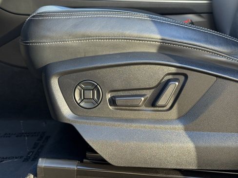 Used 2021 Audi Q8 Premium Plus image 12
