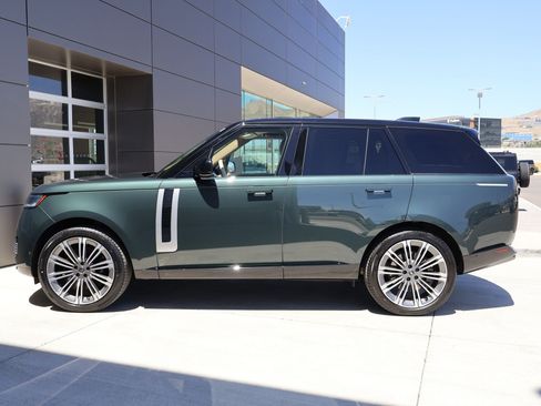 Certified 2025 Land Rover Range Rover SV AWD/4WD image 11