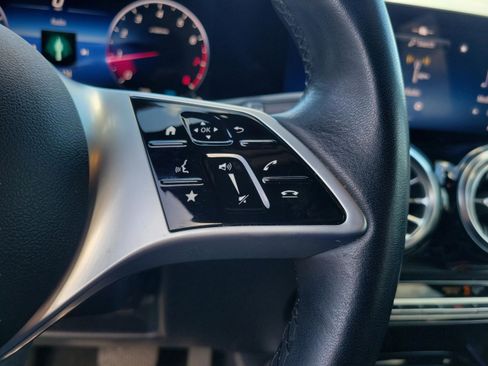 Certified 2024 Mercedes-Benz GLB 250 image 27