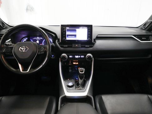 Used 2020 Toyota RAV4 XSE image 2
