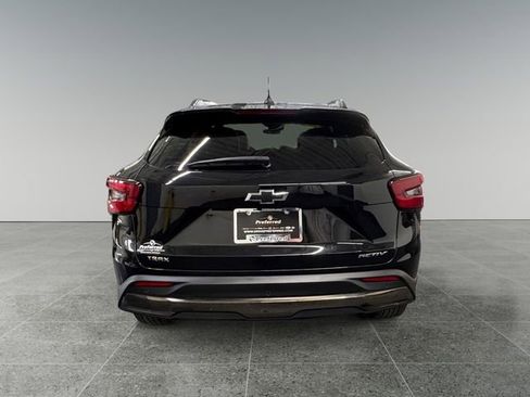 Used 2024 Chevrolet Trax ACTIV w/ Sunroof Package FWD image 25