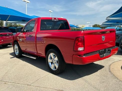 Used 2019 RAM 1500 Express w/ Express Value Package RWD image 4