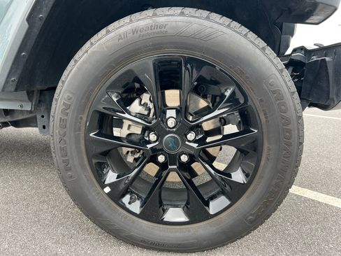 Used 2025 Jeep Wrangler Sahara w/ Safety Group image 12