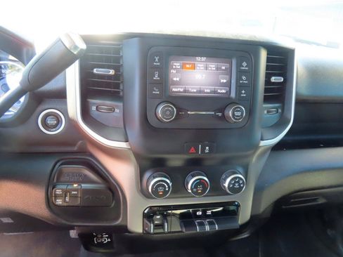 Used 2020 RAM 2500 Big Horn AWD/4WD image 36