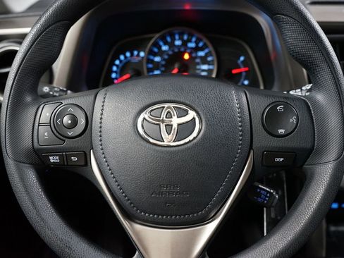Used 2014 Toyota RAV4 LE FWD image 12