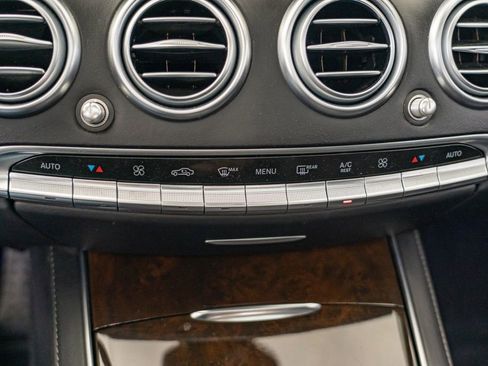 Used 2015 Mercedes-Benz S 550 4MATIC Coupe image 24