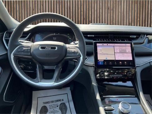 New 2024 Jeep Grand Cherokee Limited 4xe w/ Luxury Tech Group II image 20