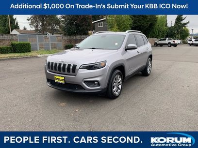 Used 2019 Jeep Cherokee Latitude Plus w/ Comfort/Convenience Group