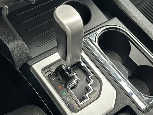 Used 2015 Toyota Tundra SR5 w/ SR5 Upgrade Package image 19