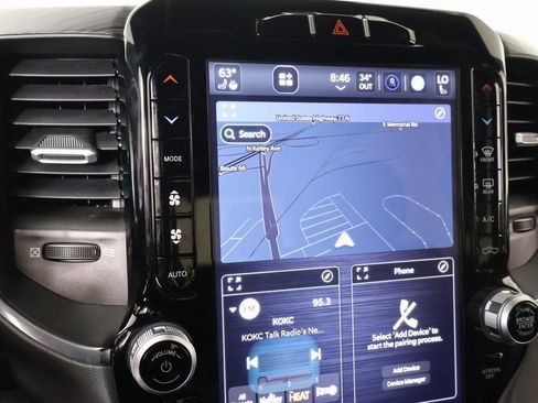 Used 2024 RAM 1500 Laramie image 7