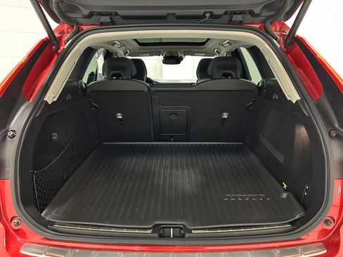 Used 2019 Volvo XC60 T6 Inscription w/ Protection Package Premier AWD/4WD image 32