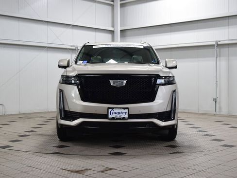 Used 2024 Cadillac Escalade ESV Sport Platinum w/ LPO, ONYX Package image 2