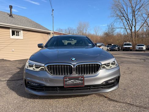 Used 2017 BMW 530i xDrive w/ Premium Package image 11