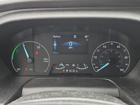 Used 2022 Ford E-Transit Low Roof image 15