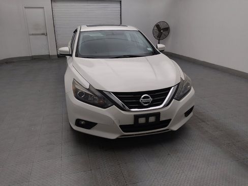 Used 2017 Nissan Altima 2.5 SL w/ 2.5 Technology Package image 14
