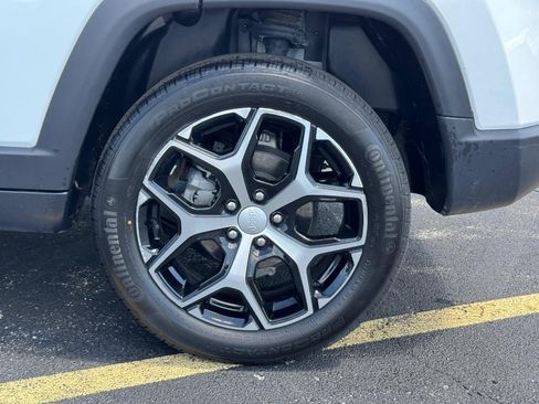 Used 2024 Jeep Compass Limited AWD/4WD image 8