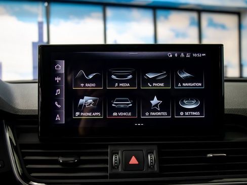 Used 2022 Audi Q5 2.0T Prestige image 18