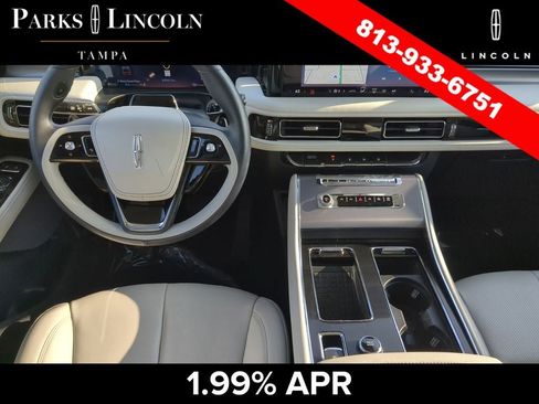 Certified 2025 Lincoln Aviator AWD w/ Jet Appearance Package image 12